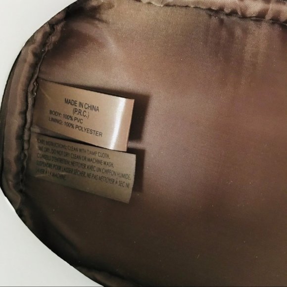 Badgley Mischka Gold Makeup/Cosmetic/Toiletry Case - Picture 7 of 7